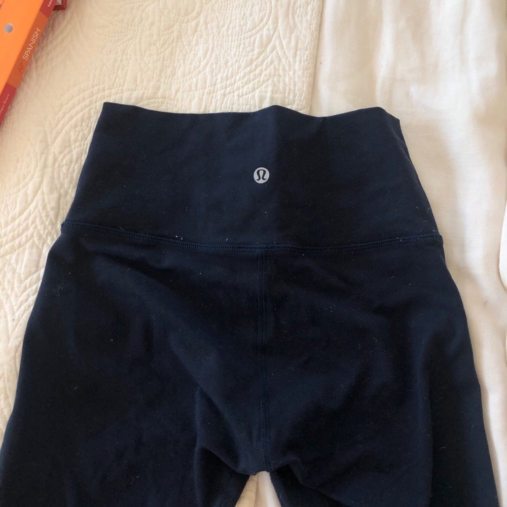 NAVY LULULEMON LEGGINGS
